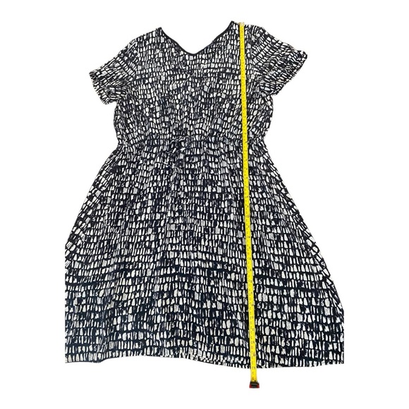 Eileen Fisher Silk printed Tie Waist, Drawstring Dress black and white size S - Picture 13 of 13